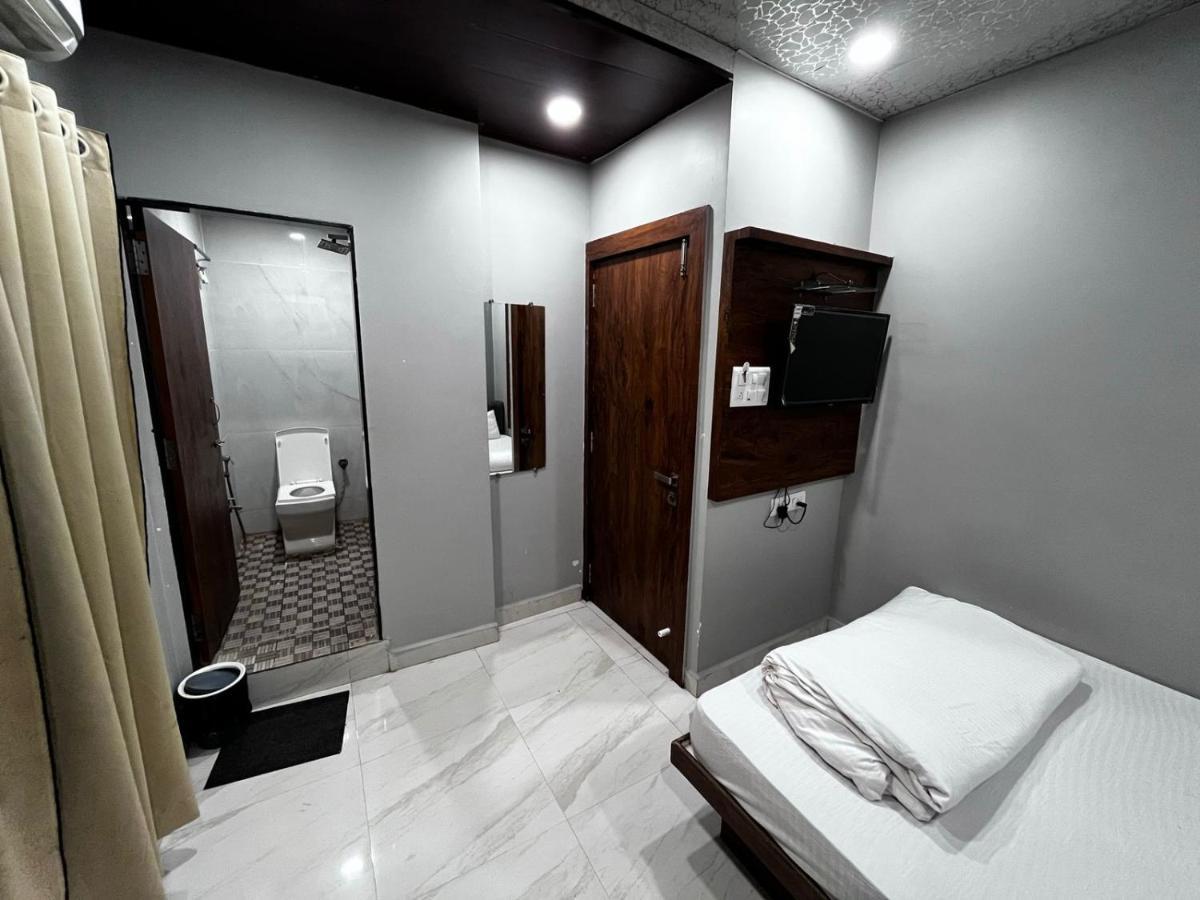 Hotel Shankar Udždžain Exteriér fotografie