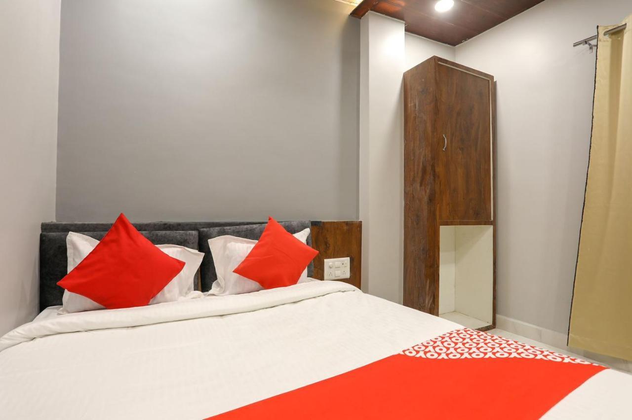 Hotel Shankar Udždžain Exteriér fotografie